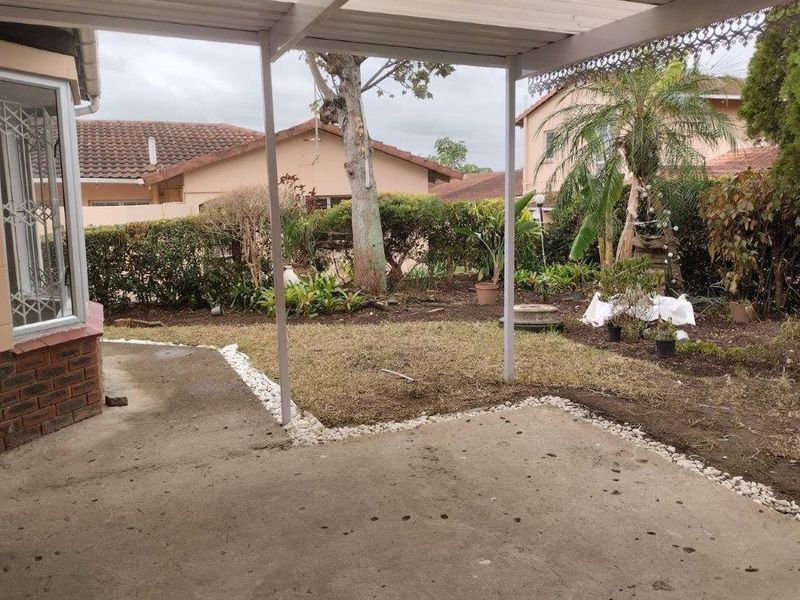 2 Bed  Simplex in secure complex - Photo 4