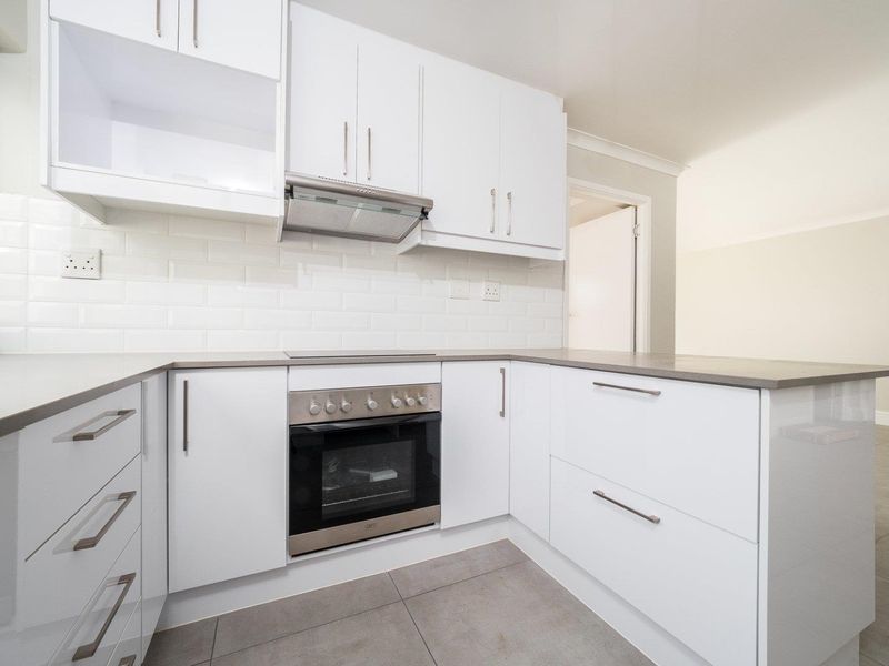 North-Facing 2-Bedroom Apartment with Mountain Views at Madison Place - Photo 5