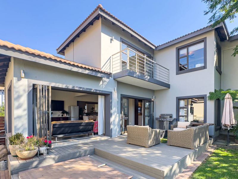 Gem of a family home in Midlands Estate - Photo 2