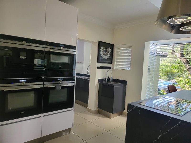 4 Bedroom House to Rent In North Riding - Photo 5