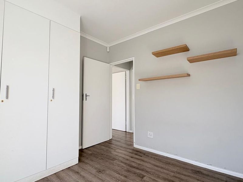 Three Bedroom - Family Home To Rent In Kirstenhof! - Photo 8