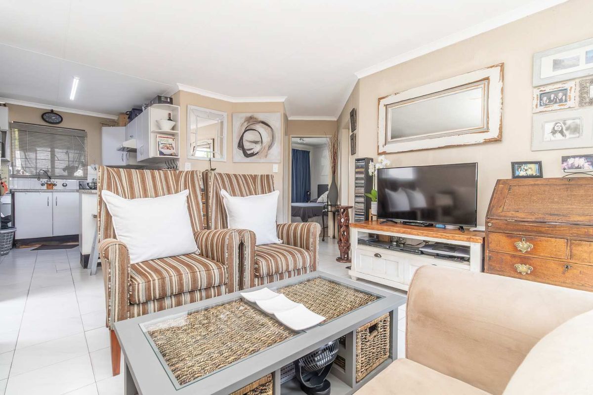 Great Value in Northwold - Perfect Home for Downsizers, First Time homebuyers or Investors. - Photo 4