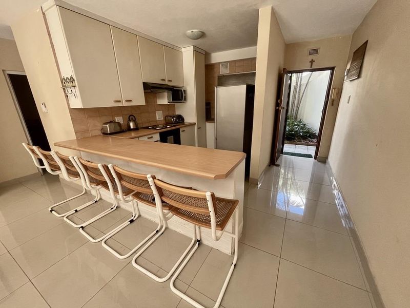 Hendra - Fully Furnished Ground Floor Townhouse – 500m from Umhlanga Promenade - Photo 10