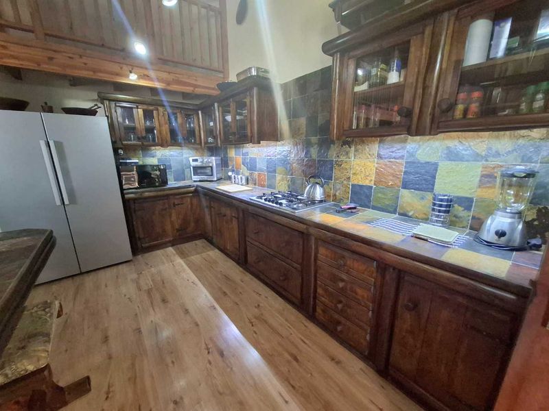 Country Living At Its Best! - Photo 5