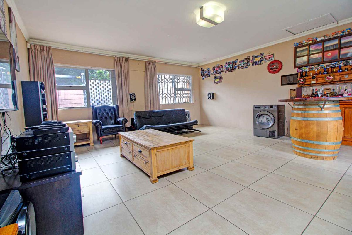 Spacious Family Living: Your Perfect Home is Here - Photo 4