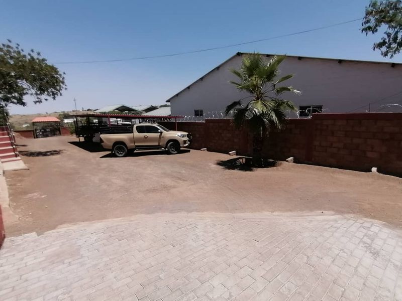 Beautiful and popular guest house for sale in Keetmanshoop – Namibia - Photo 7