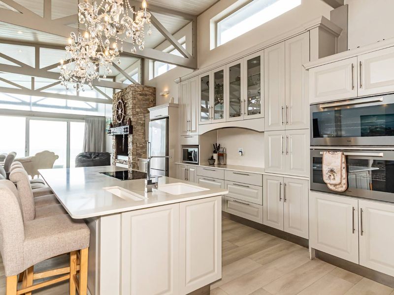 Beachfront Home on sandy shores - A Coastal Gem - Photo 9