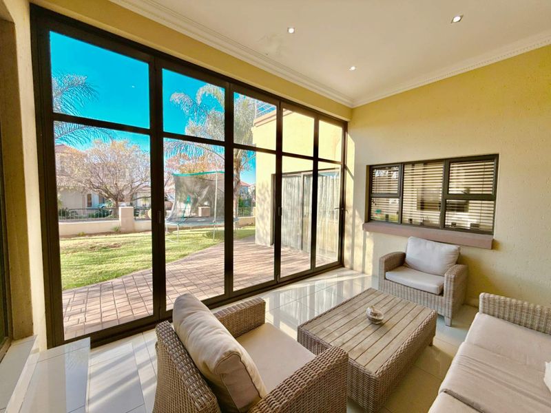A Contemporary Corner-Stand Home  for Sale in Blue Valley Golf Estate - Photo 9