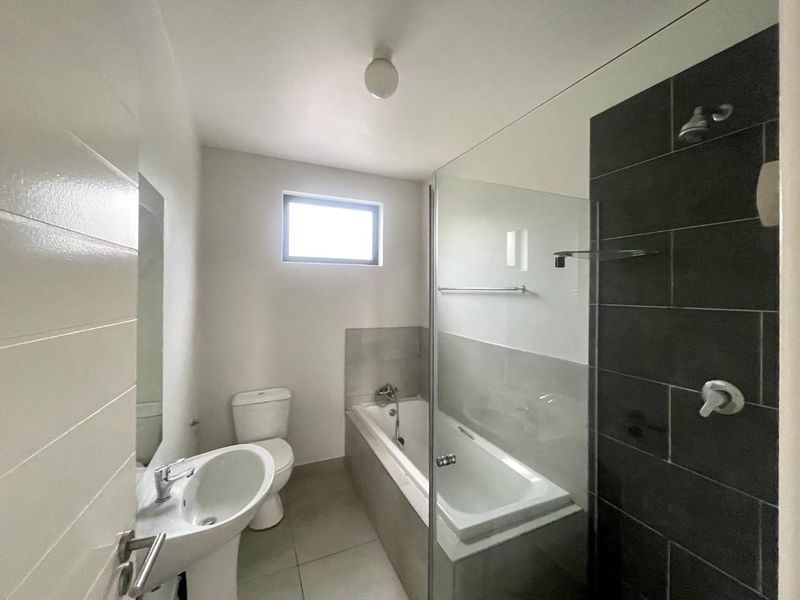 Modern Living in Centurion: Your Chic 2-Bedroom Sanctuary Awaits! - Photo 6