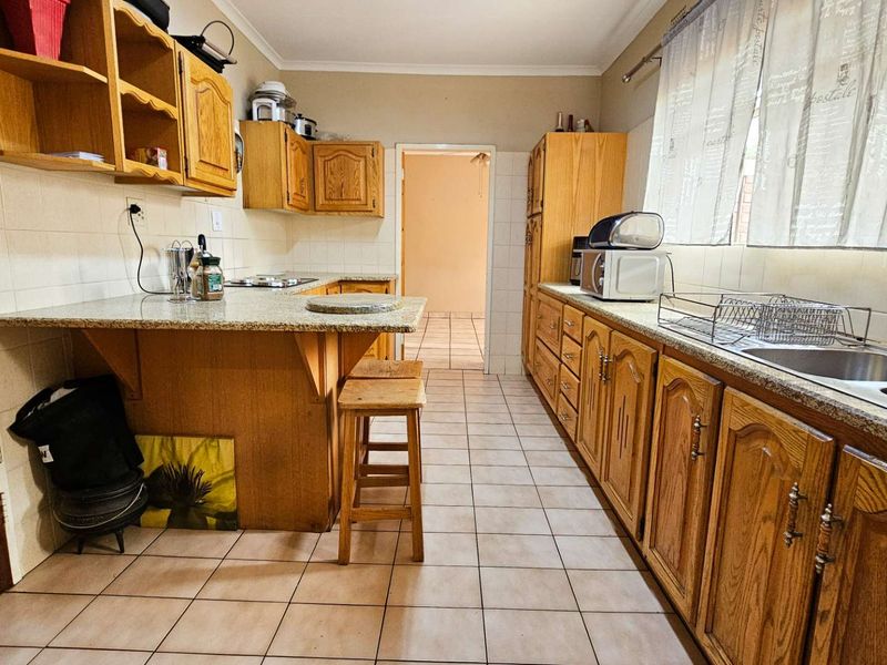 Immaculate Family Home with Entertainment Paradise in Annlin – Move-In Ready! - Photo 8