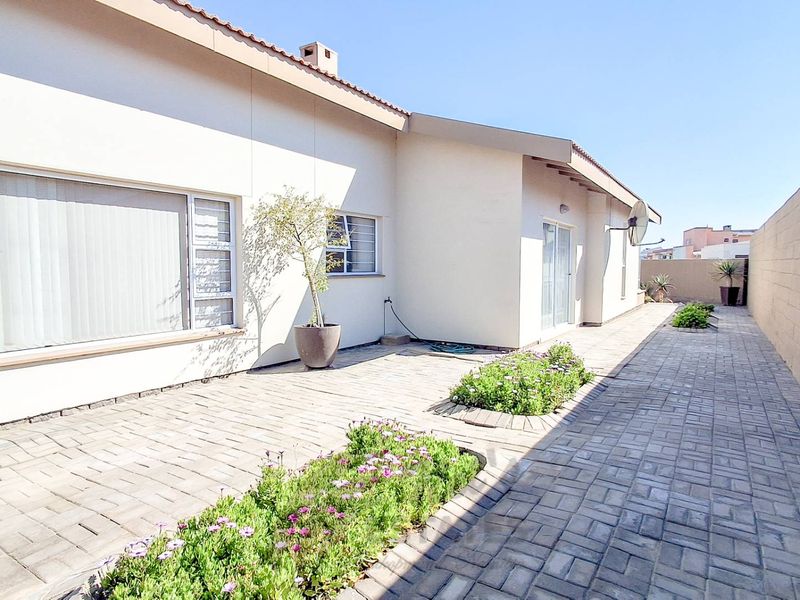 Furnished Home For Sale in Ocean View, Swakopmund - Photo 7