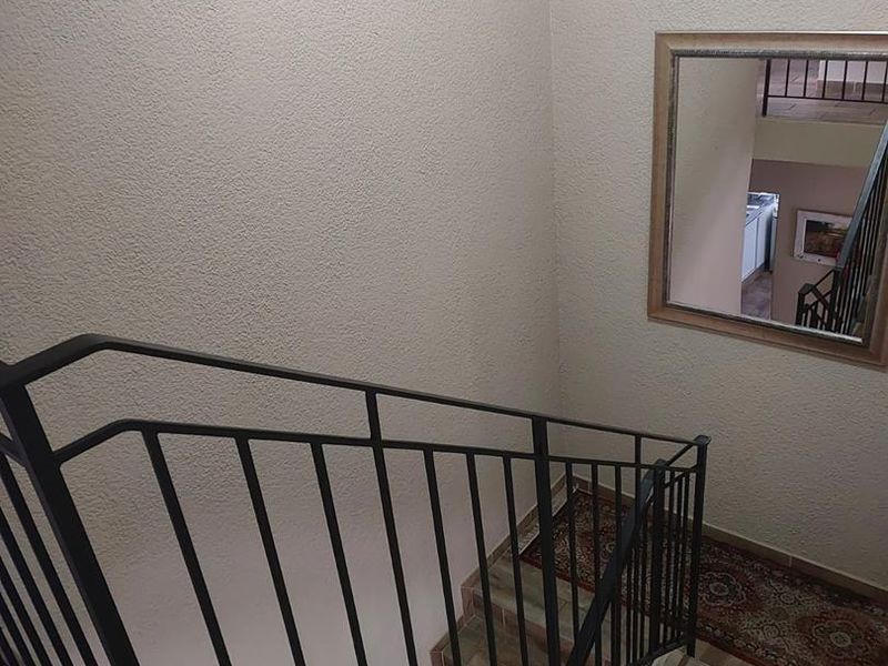 Spacious 3-bedroom duplex for sale at Dunsevern - Photo 4
