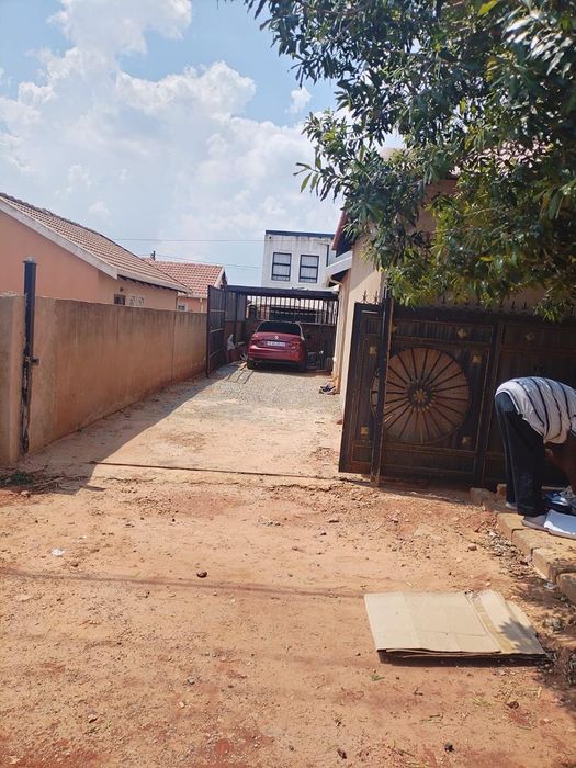 Property #2484385, House Rental Monthly in Mahube Valley