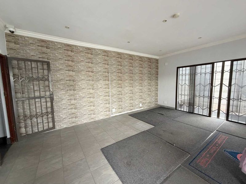 Prime Double Story Property with Exceptional Business Potential in New Redruth - Photo 2