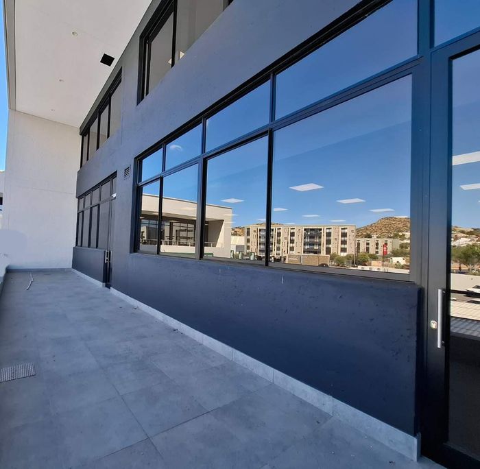 Property #2387557, Office Rental Monthly in Kleine Kuppe