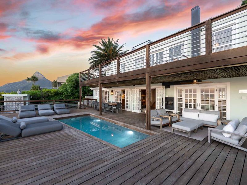 Exceptional Luxury Villa with Panoramic Ocean Views in Camps Bay - Photo 4