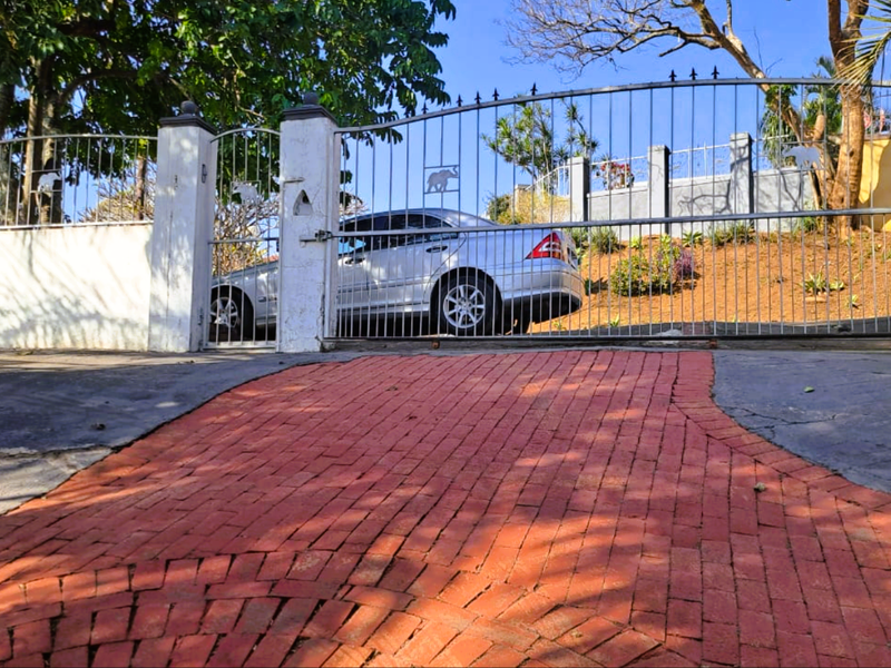 Beautiful Family Home Verulam - Photo 5