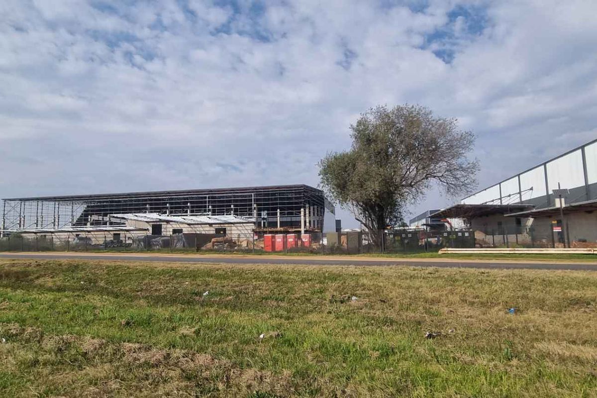 Section S3 | Modern Logistics & Distribution Facility To Let in Jet Park – 7,642m2 - Photo 5