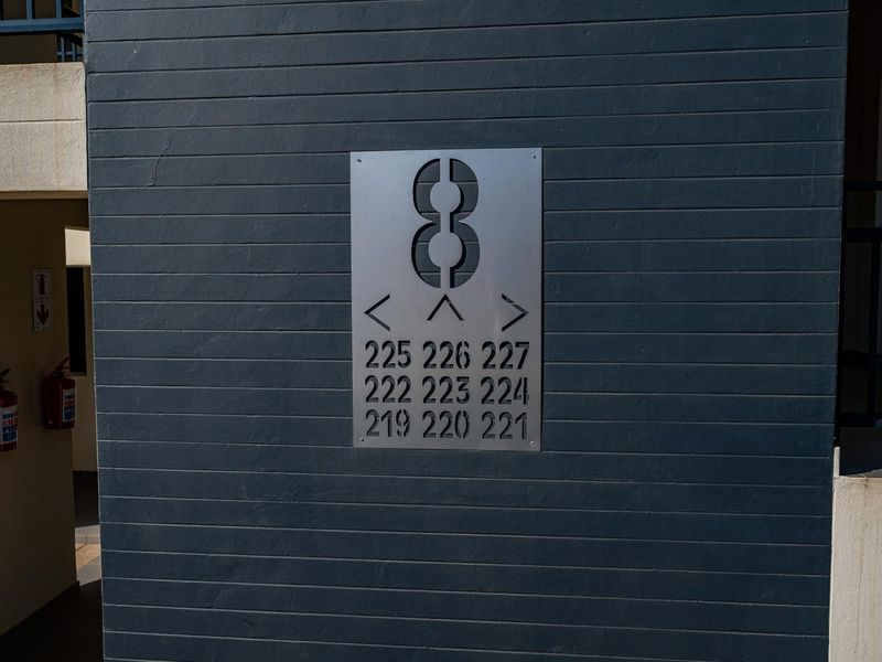 Kings Gate Estate 3 Bedroom Apartment - Photo 5