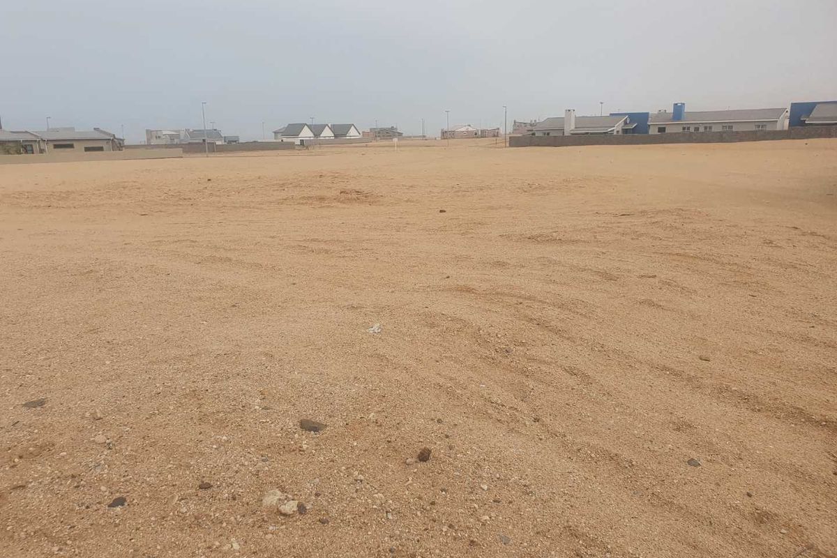 Huge price drop...plans available for a retirement village! - Photo 3