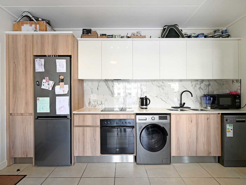 Sought after 1-Bedroom Apartment in Fynbos Lifestyle Estate - Photo 3