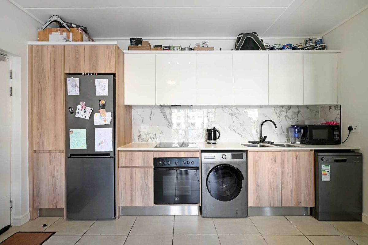 Sought after 1-Bedroom Apartment in Fynbos Lifestyle Estate - Photo 3