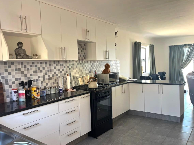 Duplex townhouse with sea views - Photo 3