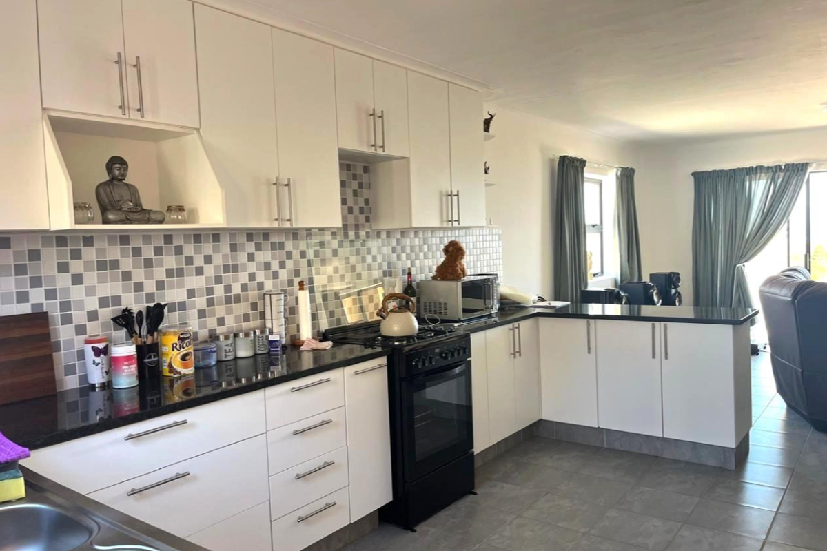 Duplex townhouse with sea views - Photo 3