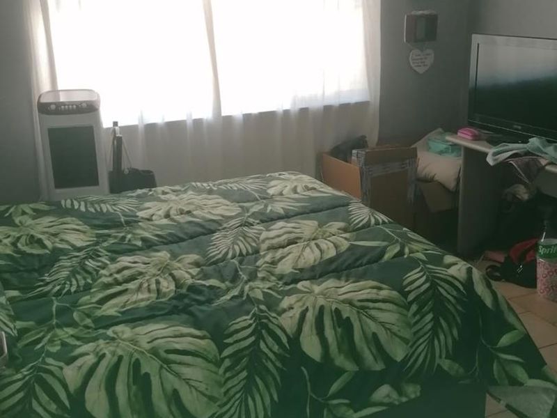 Free Standing House To Let In Suiderhof - Photo 9