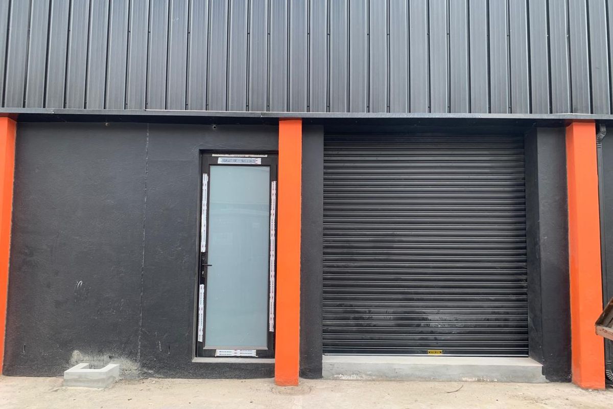 Modern Industrial Complex in Ndabeni: Secure & Convenient - Photo 5