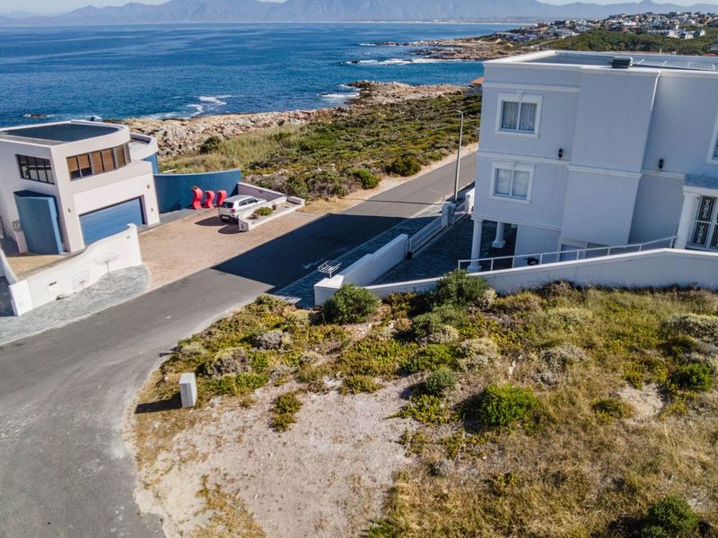 Perfectly Positioned Perlemoenbaai Plot - Photo 4