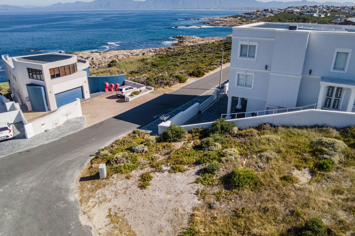 Perfectly Positioned Perlemoenbaai Plot - Photo 4