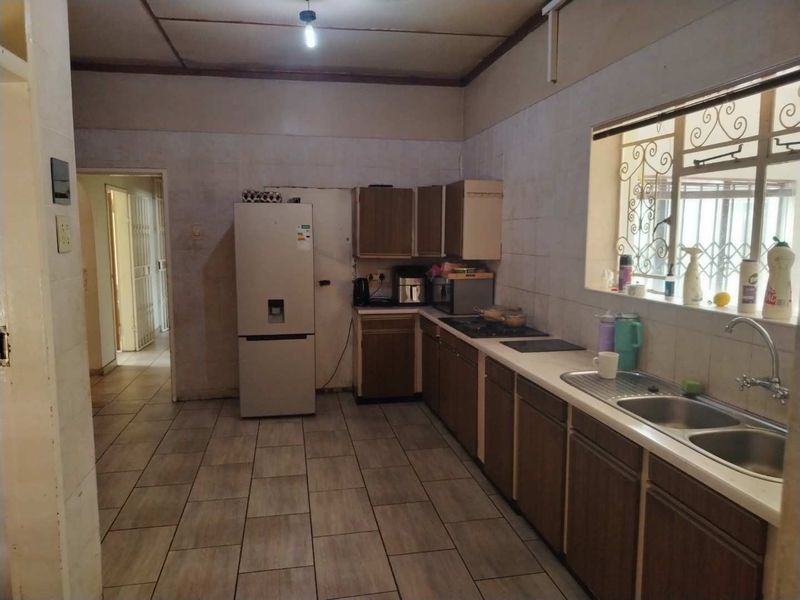 AN INVESTMENT PROPERTY - Photo 4