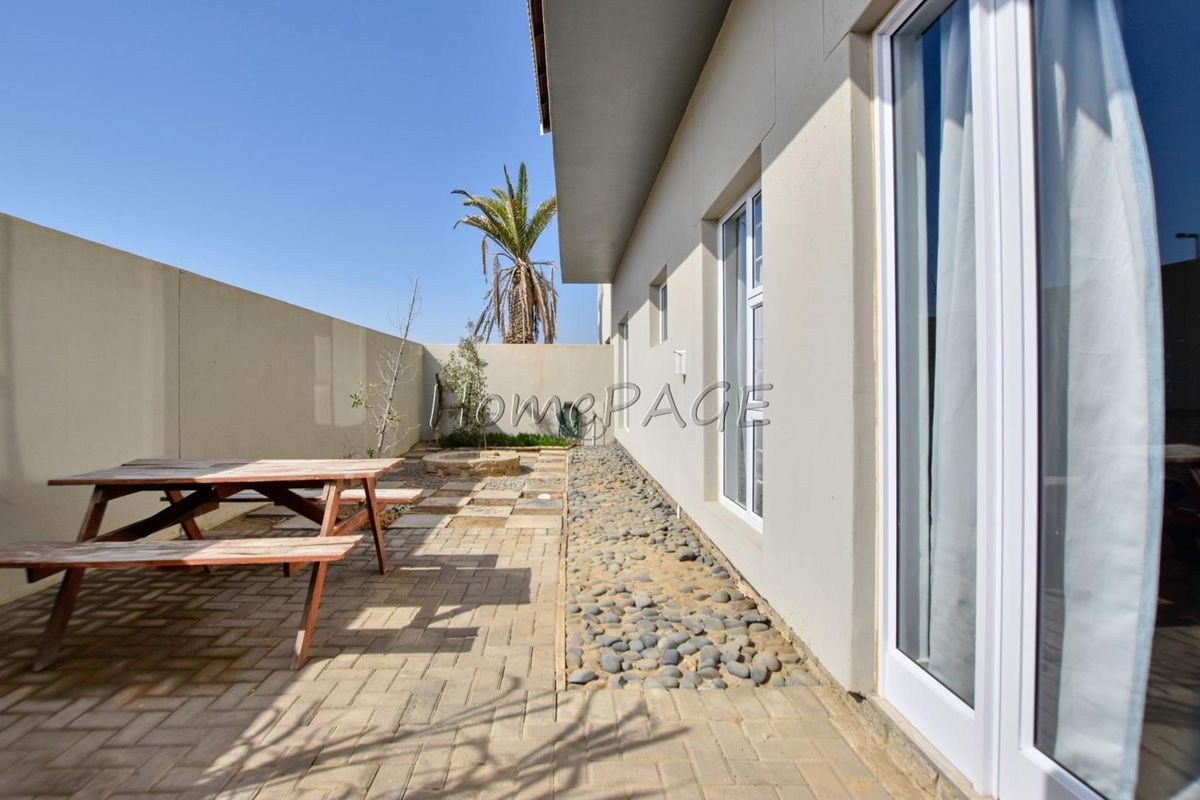 Central, Swakopmund:  GROUND FLOOR Unit in Heueschneider Platz for Sale - Photo 3