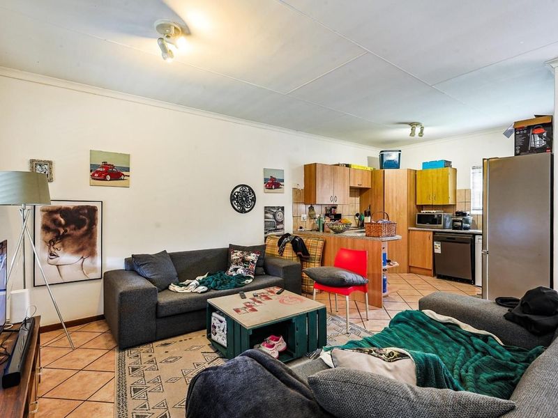 Your Dream Lifestyle Awaits! Secure, Stylish 2-Bed Townhouse in Prime Equestria! - Photo 6