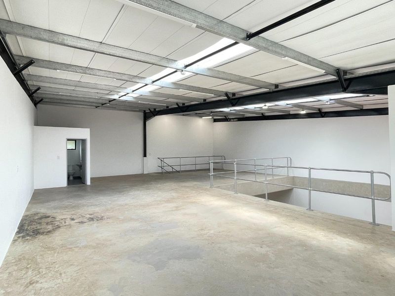 Modern Warehouse / Light Industrial Unit To Let – Innovation Park, Glen Anil - Photo 10