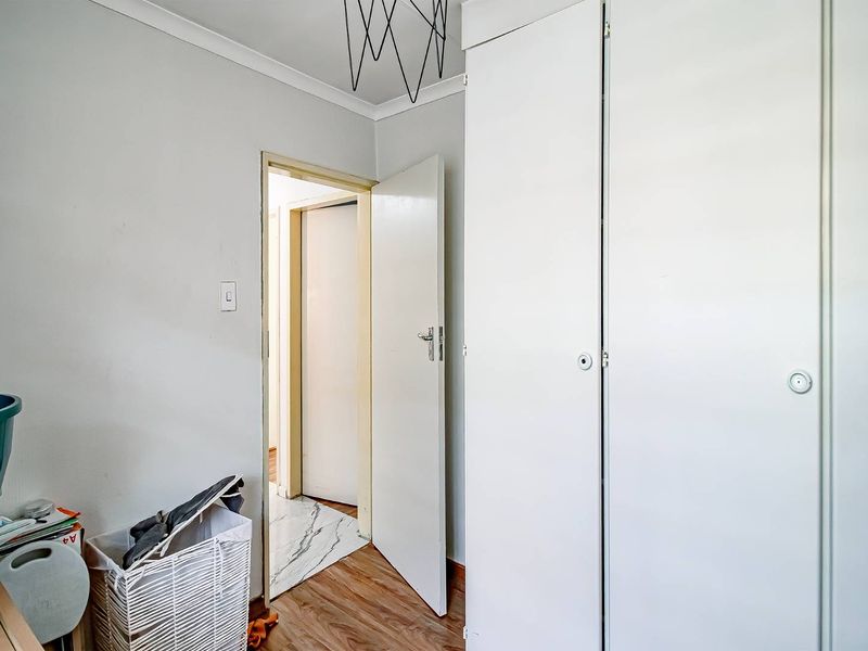 3 Bed 1 Bath House in a secure complex - Photo 7