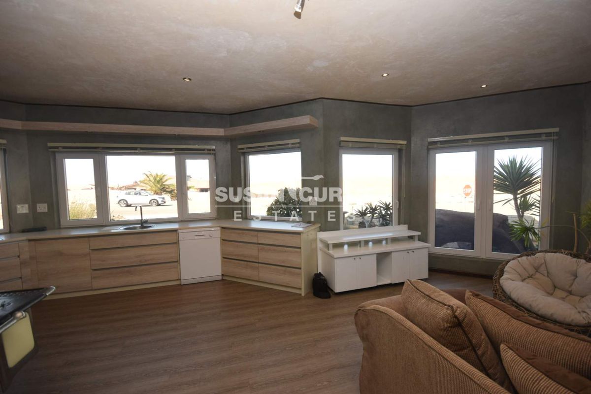 HOUSE WITH FLAT FOR SALE IN KRAMERSDORF - Photo 4