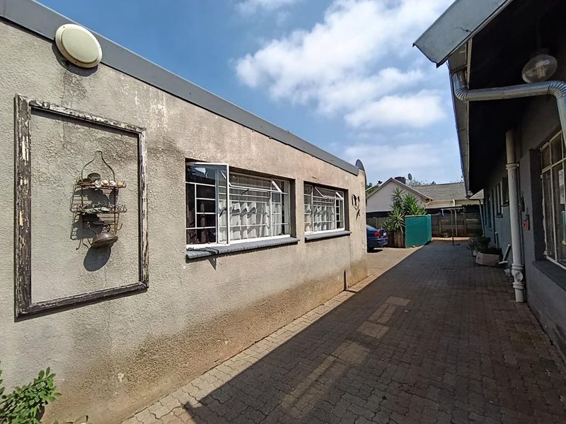 For Sale – Investment Opportunity in Rhodesfield, Kempton Park - Photo 2