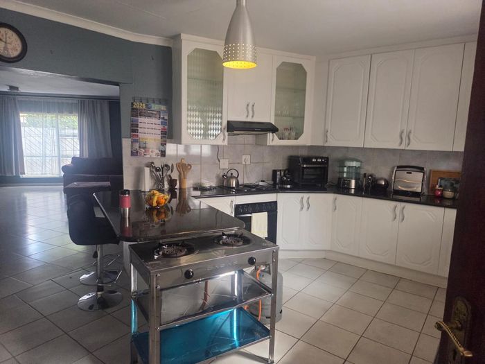 Property #2502592, House Rental Monthly in Doornpoort