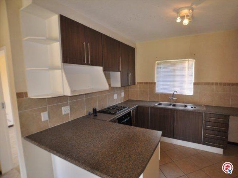 2 bedrooms Apartment in MOOIKLOOF RIDGE - Photo 7