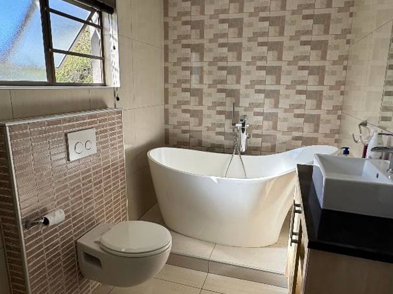 SOLE MANDATE - Photo 6