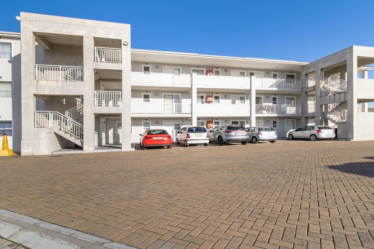 Neat & Practical 2-Bedroom Apartment for Sale - Photo 2