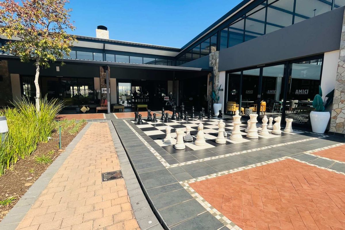 three bedroom , ground floor apartment with expansive garden for sale at Kikuyu Estate - Photo 5