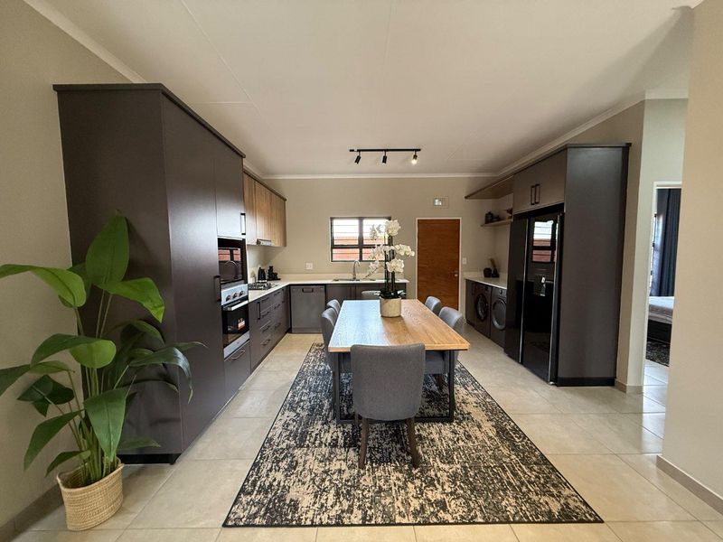 Exciting New Release | 3-Bedroom, 2-Bathroom Simplex in Rietvalleirand - Photo 9