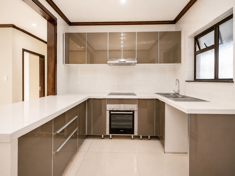A Modern Ground Floor Unit - Photo 3
