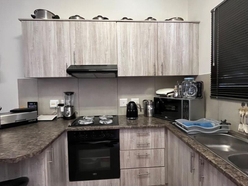 Just listed❗️2 bedroom Townhouse for sale in Rockey Hills complex ❗️N$ 1060 000 cost exclusive , Rockycrest📍 - Photo 5