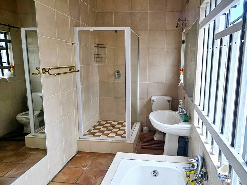 Family Home for Sale in Cannonville - Photo 7