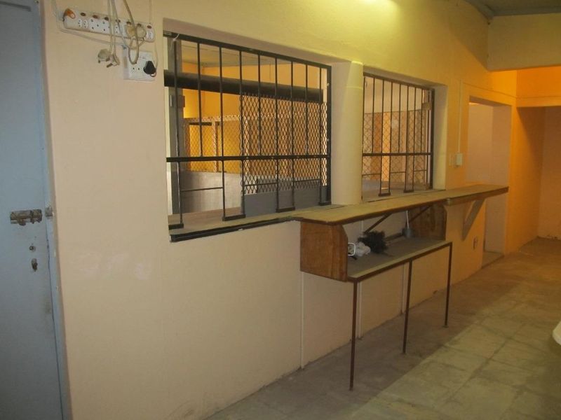 BUSINESS PREMISES FOR SALE - HENTIESBAY - Photo 2