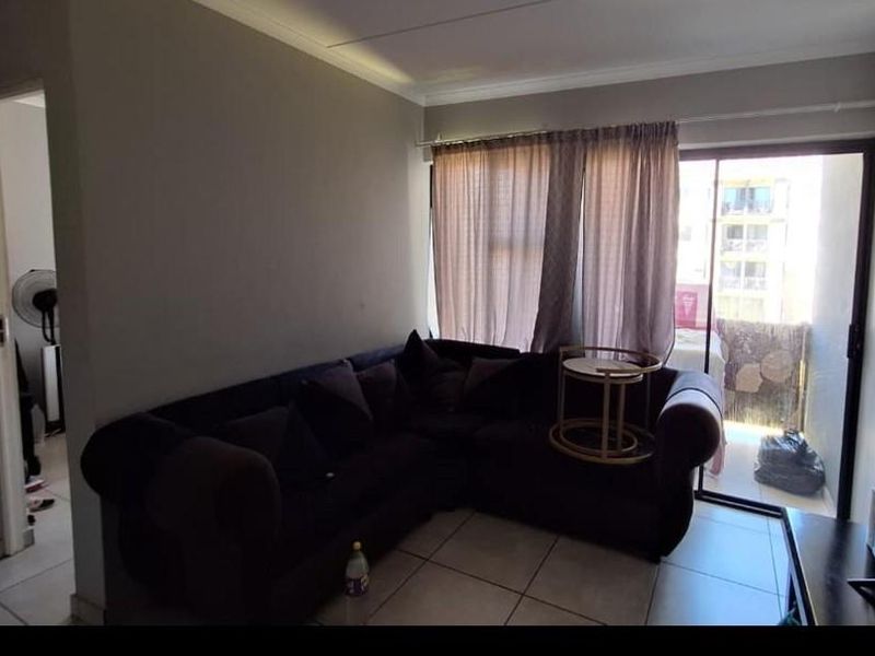 Priced to sell property - Photo 6